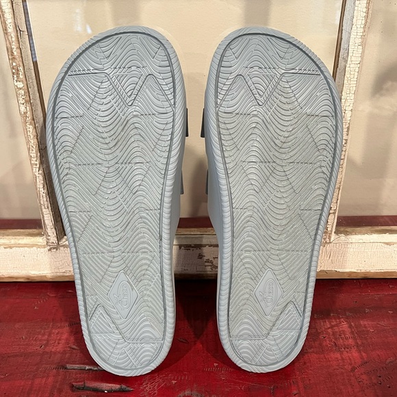 Chaco Women's Chillos Slide size 12 - Picture 5 of 9